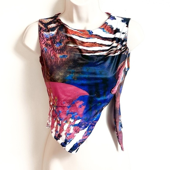 NWT Pretty Little Thing Cropped Asymmetrical Tank Top Colorful Size 6 Pullover - Picture 1 of 7